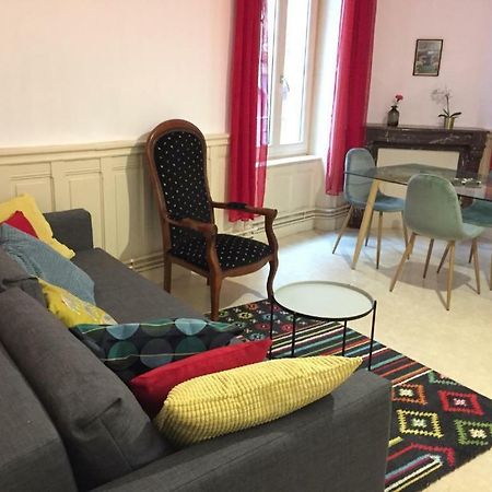Cap Coutellerie - Sejours Pros Ou Familles En Hypercentre De Thiers Apartment ภายนอก รูปภาพ