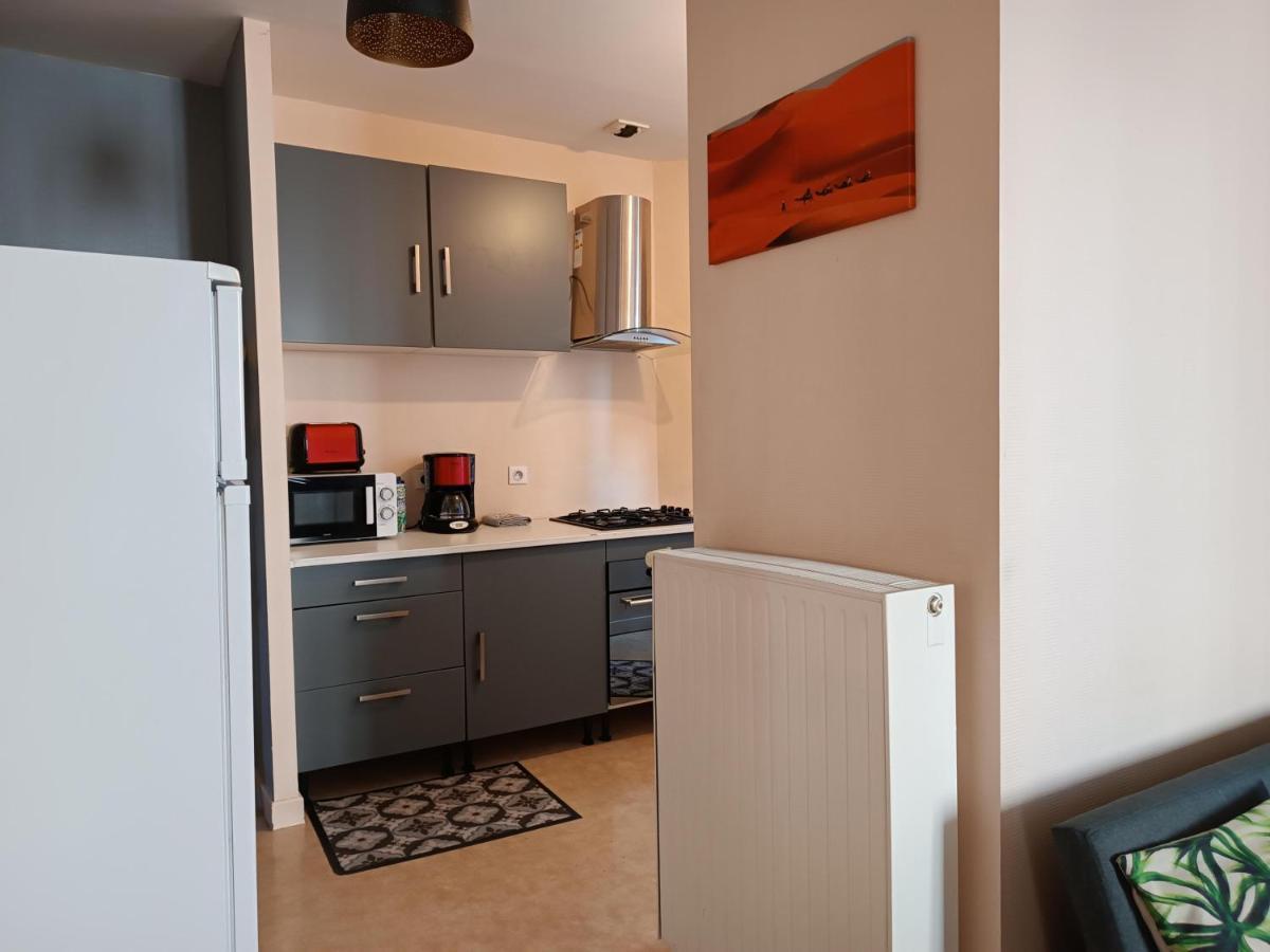 Cap Coutellerie - Sejours Pros Ou Familles En Hypercentre De Thiers Apartment ภายนอก รูปภาพ